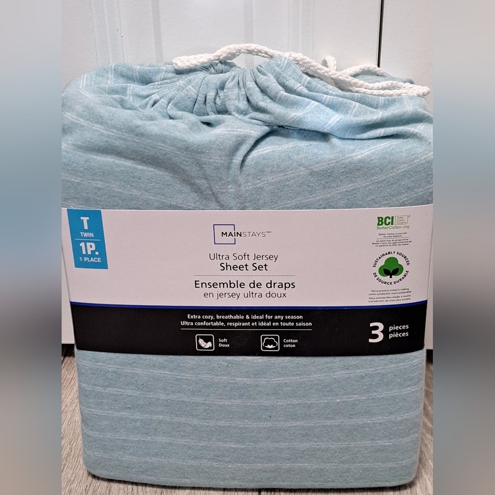 New Mainstays 3pc Ultra Soft Jersey Twin Size Sheet Set - Light Blue